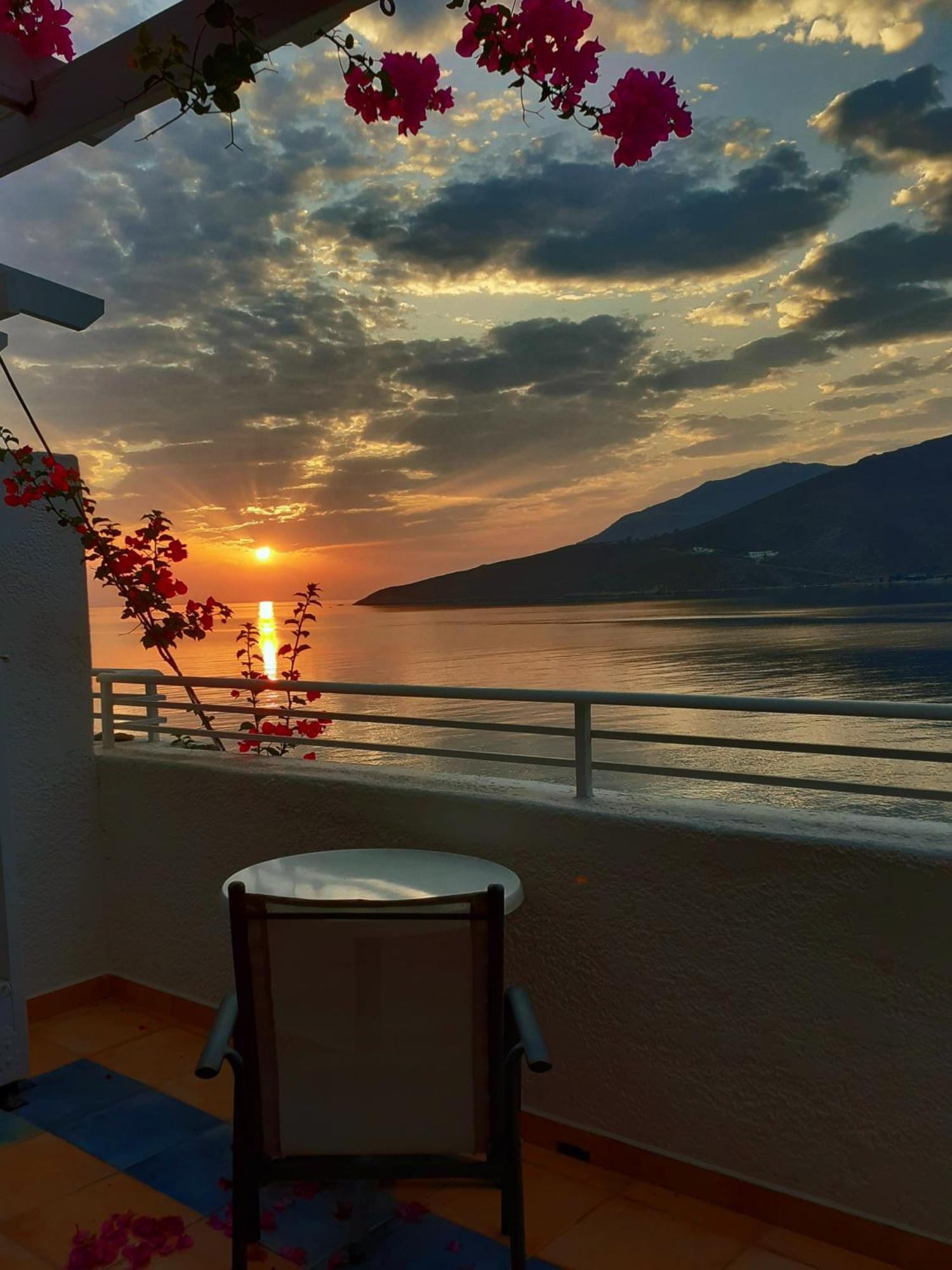 Aparthotel Ilidi Rock Livadia  Exterior foto